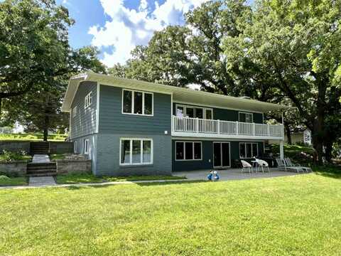 406 15th Street, Spirit Lake, IA 51360