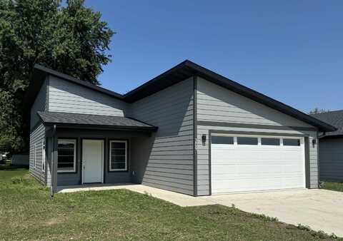 209 34th Avenue W, Spencer, IA 51301