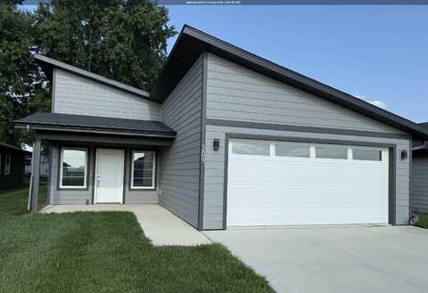 209 34th Avenue W, Spencer, IA 51301
