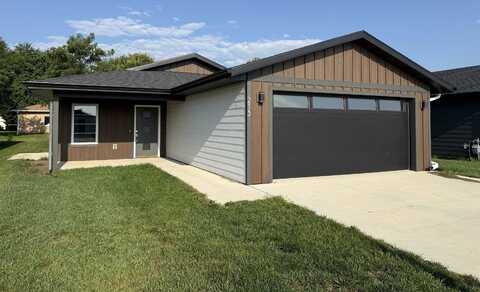 213 34th Avenue W, Spencer, IA 51301