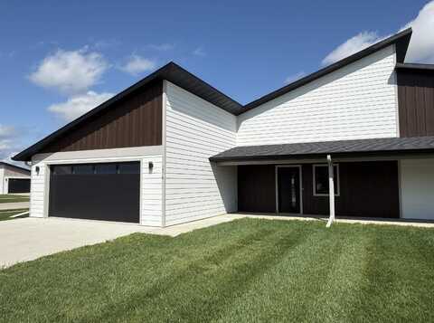216 34th Avenue W, Spencer, IA 51301