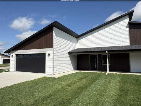 216 34th Avenue W, Spencer, IA 51301