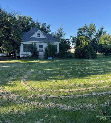 2450 E 1st St, Fruitland, ID 83619