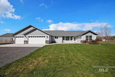 471 W Salmon St, Hagerman, ID 83332