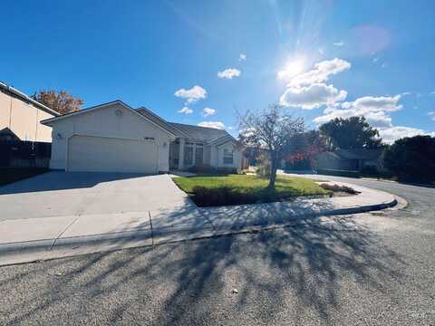 18194 E Saffron, Nampa, ID 83687