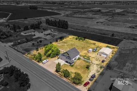 8104 Happy Valley Rd, Kuna, ID 83634