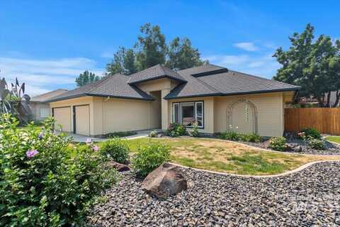 5117 W Cove St, Garden City, ID 83714