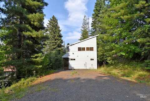 110 S 3rd Street, Elk River, ID 83827