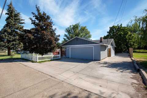 5005 Lake Ave, Caldwell, ID 83607