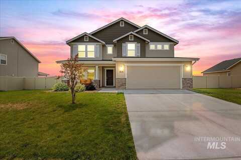 705 SW Raelynn St, Mountain Home, ID 83647