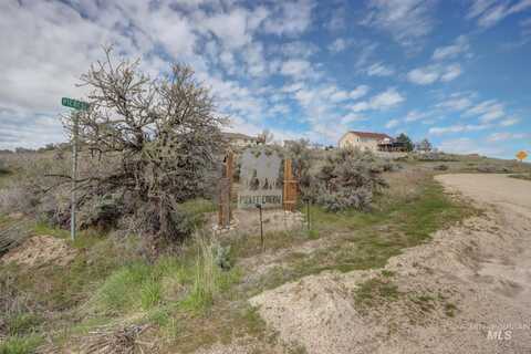 2043 Picket Ln, Emmett, ID 83617