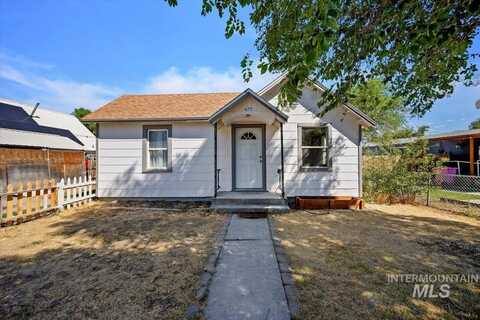 427 Diamond Ave, Twin Falls, ID 83301