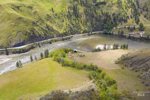 1175 Big Salmon River Rd, Riggins, ID 83549