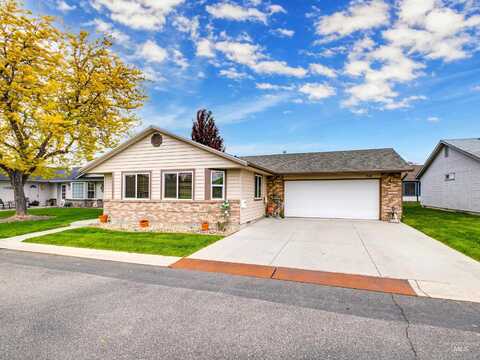 716 W Oxford Dr, Nampa, ID 83651