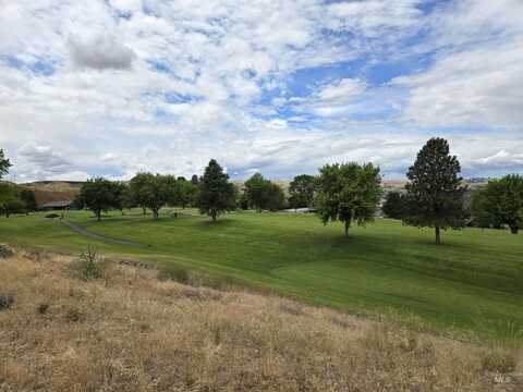 3982 Foothill Dr, Lewiston, ID 83501