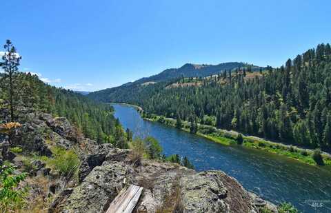 1801 Old Peck Grade, Lenore, ID 83541