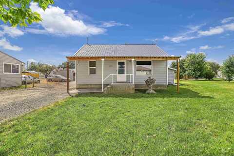 235 Lenore St, Twin Falls, ID 83301