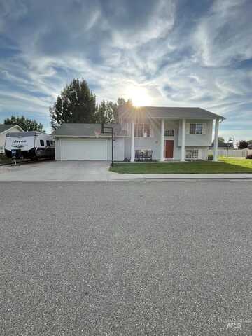 2603 Applewood, Fruitland, ID 83619