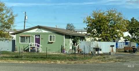 802 N 1st Street, Nyssa, OR 97913