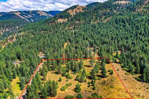 142 Wagon Wheel Lane, White Bird, ID 83554