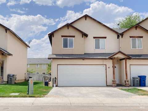 47 S Sugar Loop Ln, Nampa, ID 83687