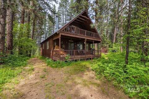 2 Tall Pine Dr, Garden Valley, ID 83622