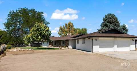 4910 Easter Dr, Nampa, ID 83686