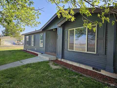 895 Robbins Ave, Twin Falls, ID 83301