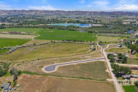 950 Jackson Ave, Emmett, ID 83617