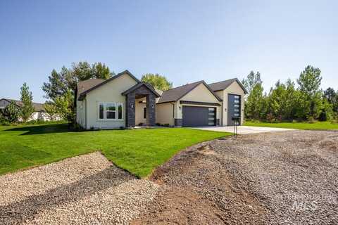 24430 Cowboy Ln, Middleton, ID 83644