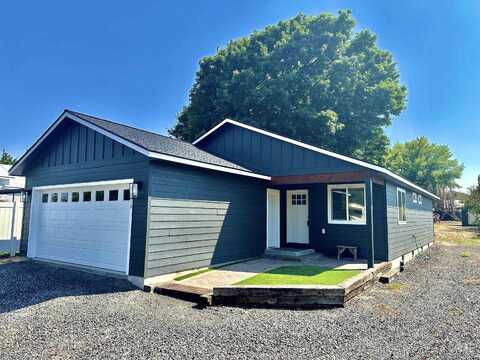 1128 Bryden Ave, Lewiston, ID 83501