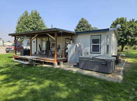 28177 Harvey Rd, Caldwell, ID 83607