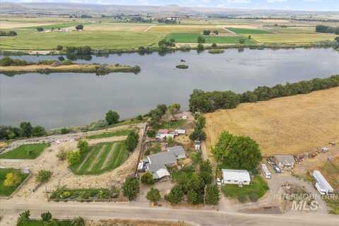 27499 Pioneer Ln, Parma, ID 83660