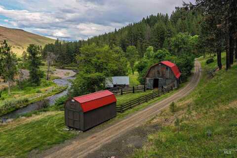 61702 Middle Fork Lane, Outside City Limits, OR 97856