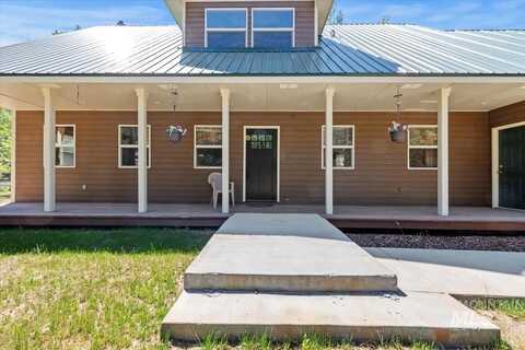 1 Middlefork Circle, Garden Valley, ID 83622