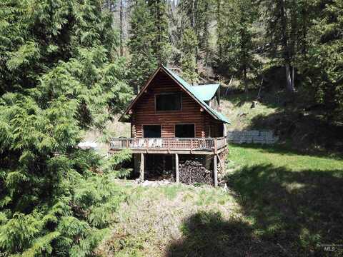 112 Kettle Creek Road, Kooskia, ID 83539