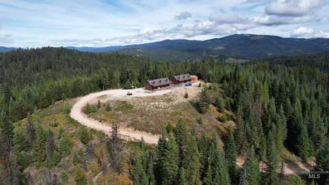 467 Santiam Rd, Elk City, ID 83525