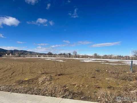 938 Langdale Dr, Fort Collins, CO 80526