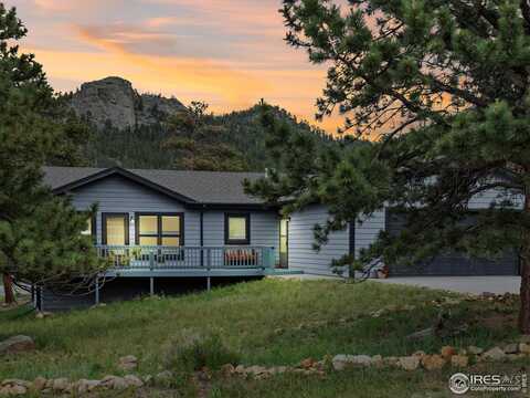 1316 Kinnikinnic Ct, Estes Park, CO 80517