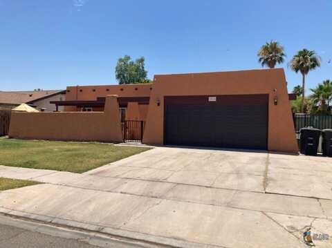 2010 Willow Dr, El Centro, CA 92243