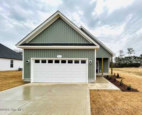 211 Deer Haven Drive, Richlands, NC 28574