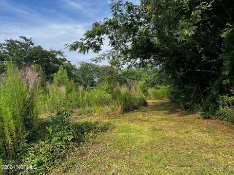 2628 Belgrade Swansboro Road, Maysville, NC 28555
