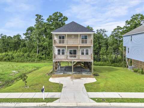 300 Broadleaf Drive, Jacksonville, NC 28546