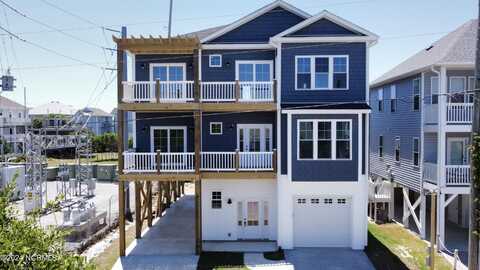 525 Sidbury Avenue, Topsail Beach, NC 28445