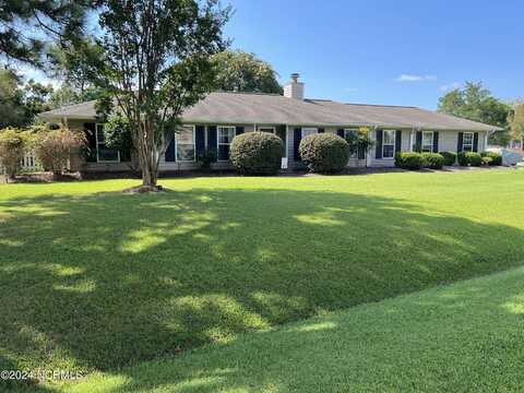 105 Hickory Circle, Swansboro, NC 28584