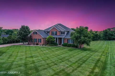 301 SUMMERHILL DRIVE, Jefferson City, MO 65109