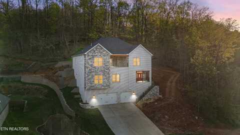 1853 Calgary Falls Lane, Knoxville, TN 37931