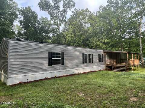 1049 Rodgers Rd, Crossville, TN 38572