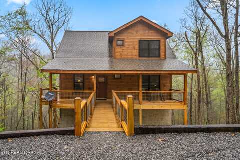 2664 Hatcher Mountain Rd, Sevierville, TN 37862