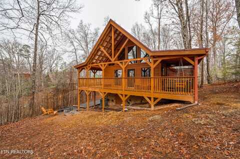 4215 Dollys Drive, Sevierville, TN 37876